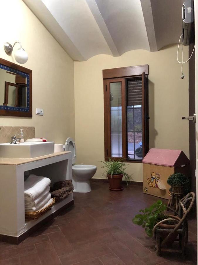 Huéscar Vivienda Rural Embalse San Clemente 게스트하우스 외부 사진