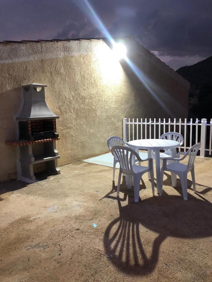 Huéscar Vivienda Rural Embalse San Clemente 게스트하우스 외부 사진